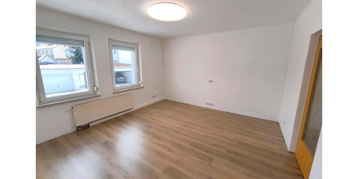 Etagenwohnung Geisa - 3 Zimmer, 67 m&sup2;, 470&euro; | Angebot:25966430