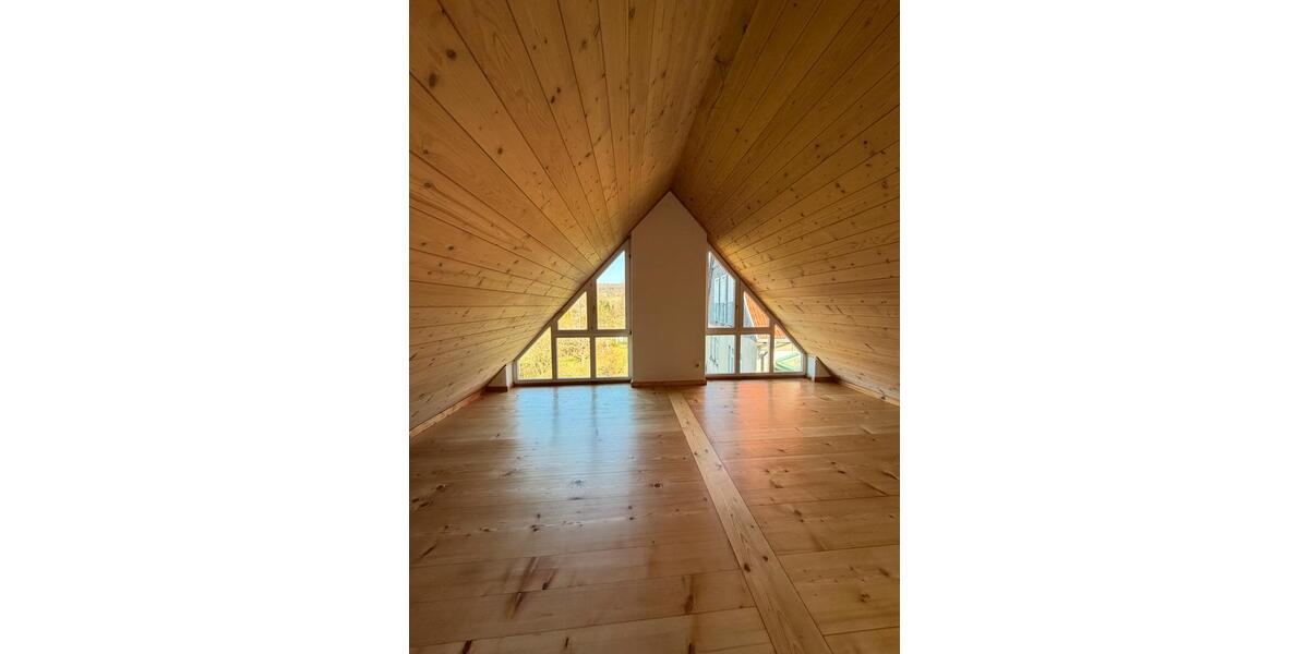 Einfamilienhaus Schlüchtern - 3 Zimmer, 150 m&sup2;, 1.350&euro; | Angebot:25964514