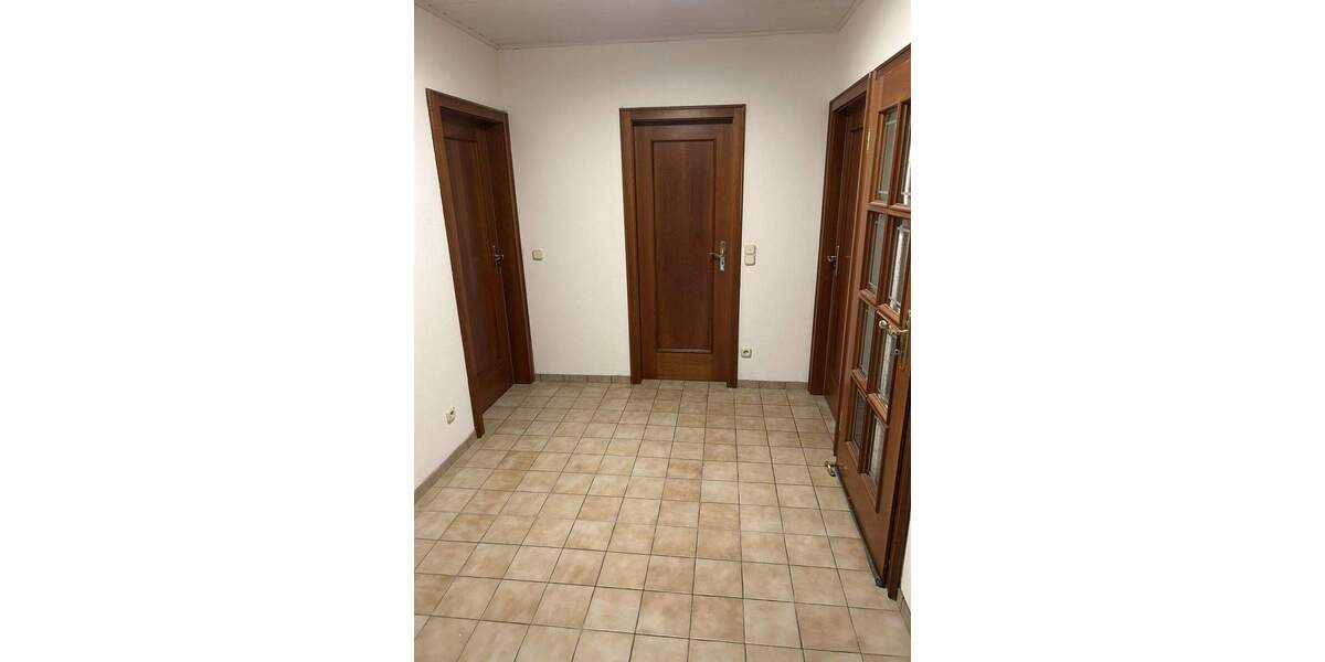 Mehrfamilienhaus, Wohnhaus Neuhof Hattenhof - 7 Zimmer, 210 m&sup2;, 360.000&euro; | Angebot:25815436