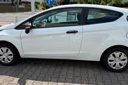 Ford Fiesta 32.700 km 5.999 &euro; Fulda 36039