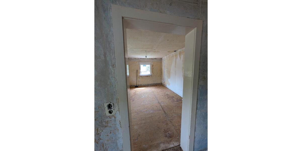 Einfamilienhaus Grebenhain - 8 Zimmer, 155 m&sup2;, 169.000&euro; | Angebot:26646083