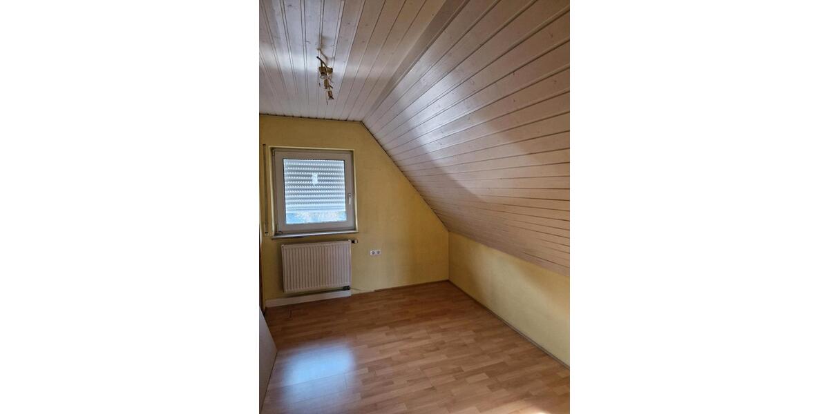 Einfamilienhaus Poppenhausen (Wasserkuppe) - 4 Zimmer, 114 m&sup2;, 199.000&euro; | Angebot:24783226