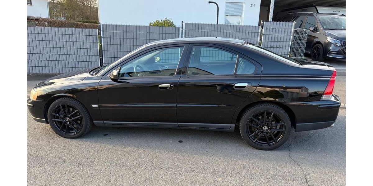 Volvo S60 222.500 km 1.999 &euro; Petersberg 36100