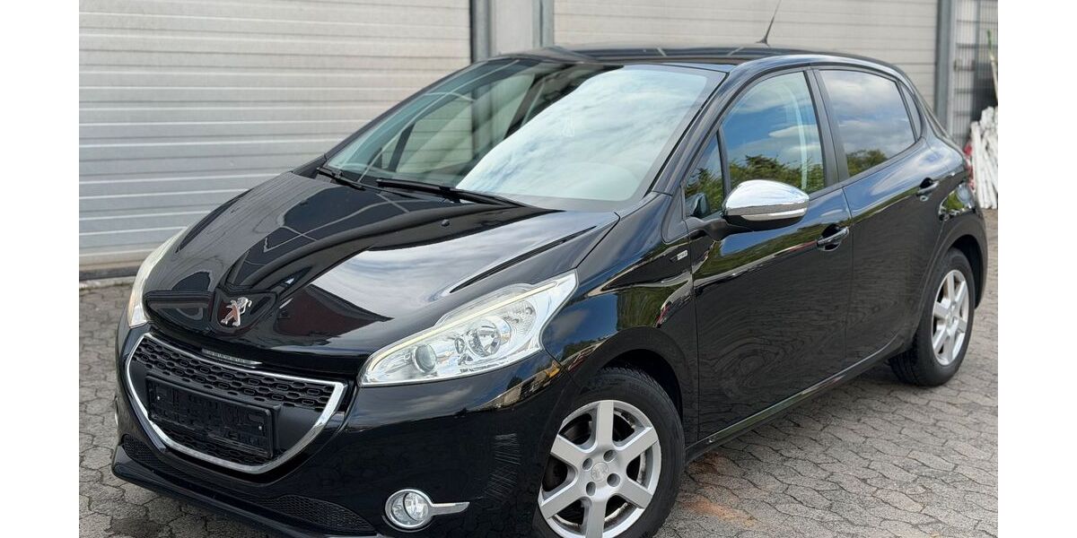 Peugeot 208 174.000 km 3.990 &euro; Fulda 36100