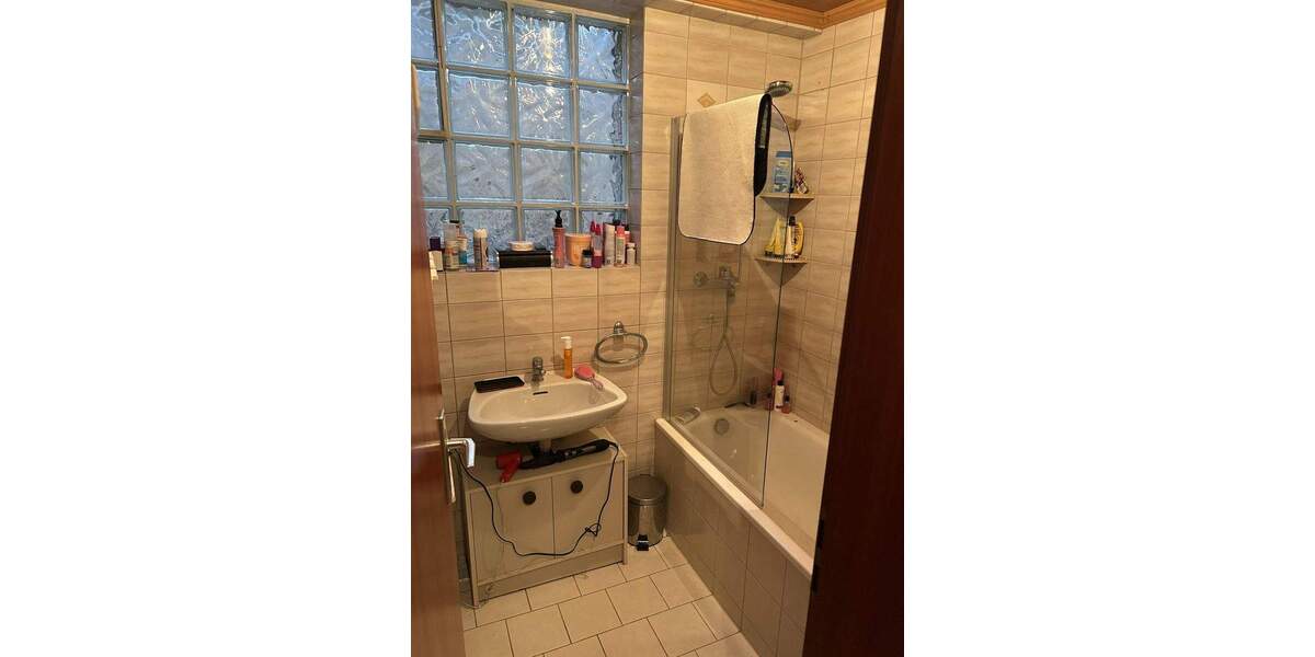 Mehrfamilienhaus, Wohnhaus Neuhof Hattenhof - 7 Zimmer, 210 m&sup2;, 360.000&euro; | Angebot:25815436