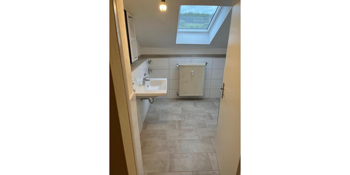 Etagenwohnung Sinntal - 5 Zimmer, 110 m&sup2;, 850&euro; | Angebot:25161514