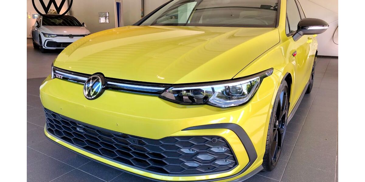 VW Golf 17.500 km 29.490 &euro; Bad Brückenau 97769