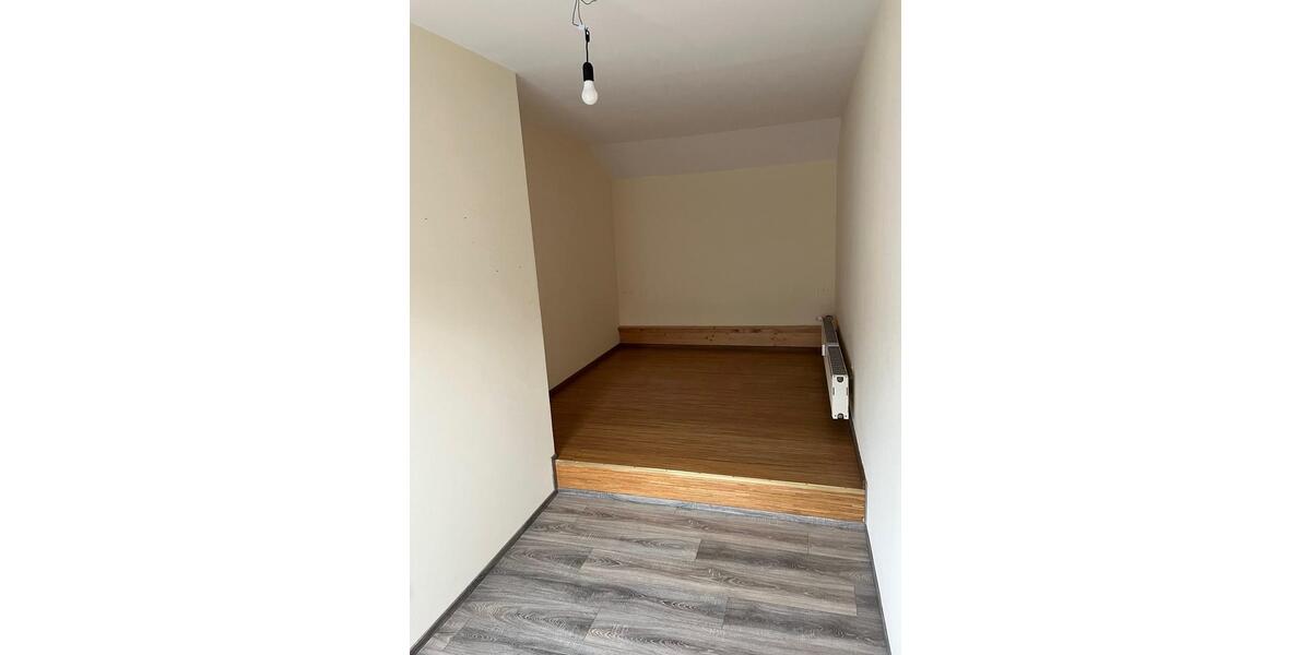 Etagenwohnung Sinntal - 5 Zimmer, 110 m&sup2;, 850&euro; | Angebot:25161514