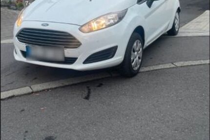 Ford Fiesta 146.000 km 4.750 &euro; Künzell 36093