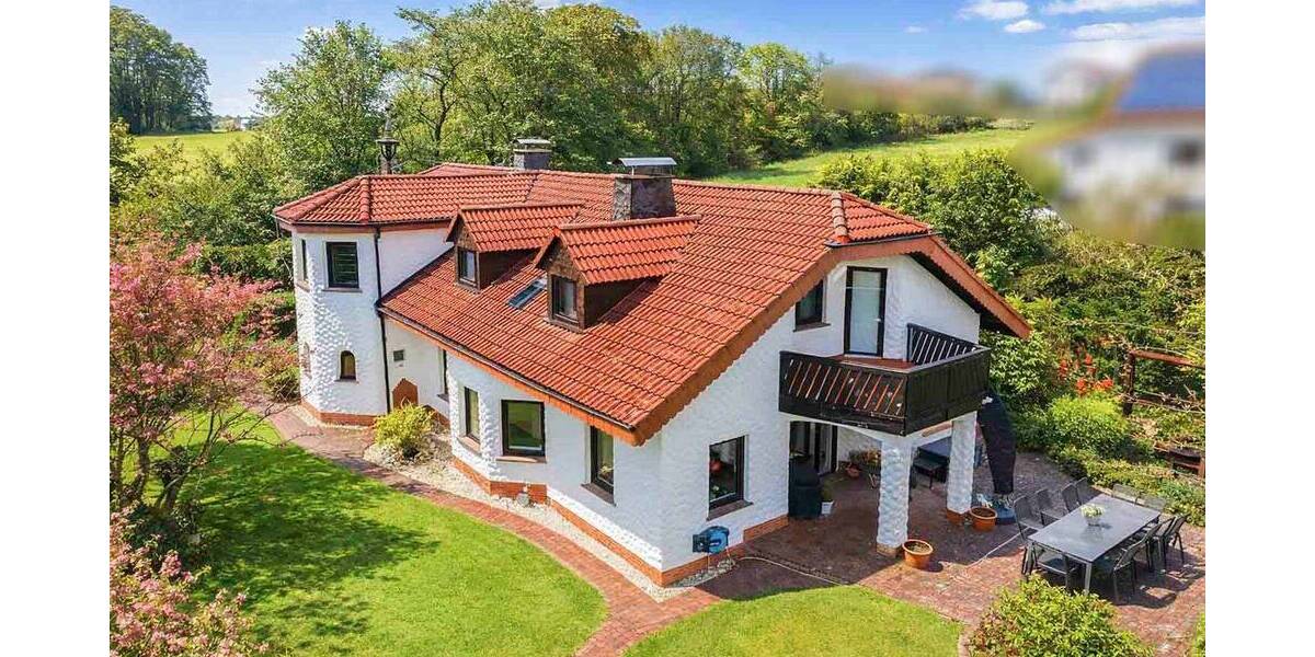 Einfamilienhaus Hosenfeld - 7 Zimmer, 569.000&euro; | Angebot:26081006