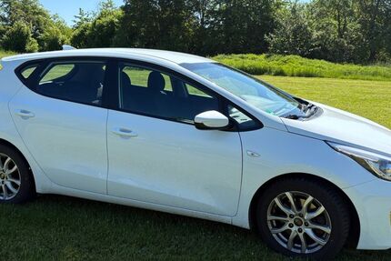 Kia ceed / Ceed 88.100 km 9.300 &euro; Eiterfeld 36132