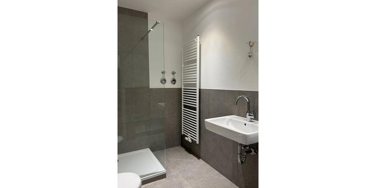 Etagenwohnung Bad Brückenau - 3 Zimmer, 80 m&sup2;, 140.000&euro; | Angebot:26875310