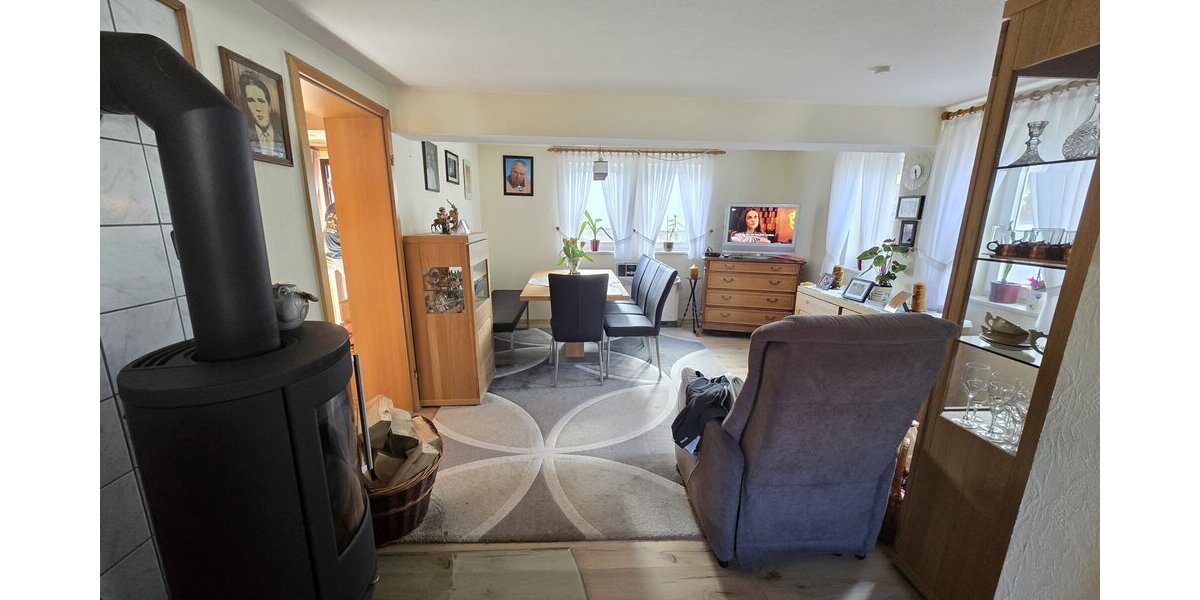 Kalbach-OT, EFH + Scheune - Einfamilienhaus Kalbach Uttrichshausen | Angebot:26093481