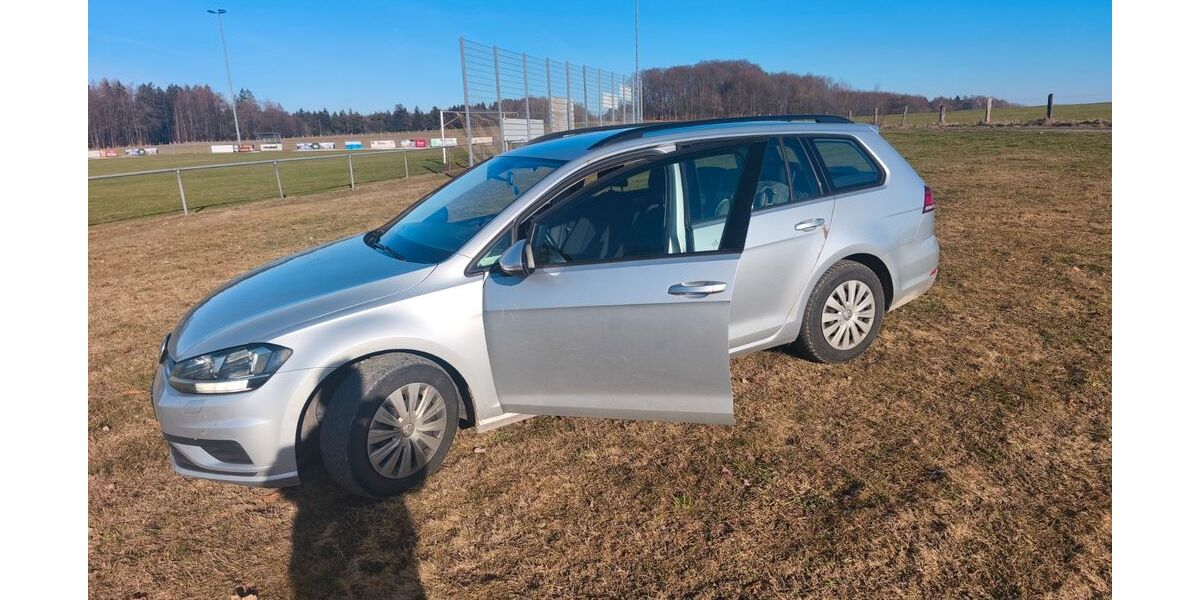 VW Golf 213.500 km 7.999 &euro; Kalbach 36148