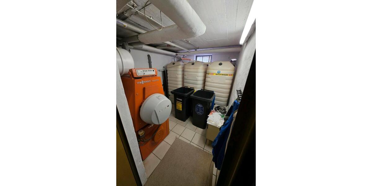 Mehrfamilienhaus, Wohnhaus Großenlüder - 13 Zimmer, 250 m&sup2;, 460.000&euro; | Angebot:26176843