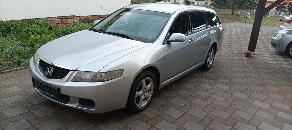 Honda Accord 292.000 km 550 &euro; Buttlar 36419