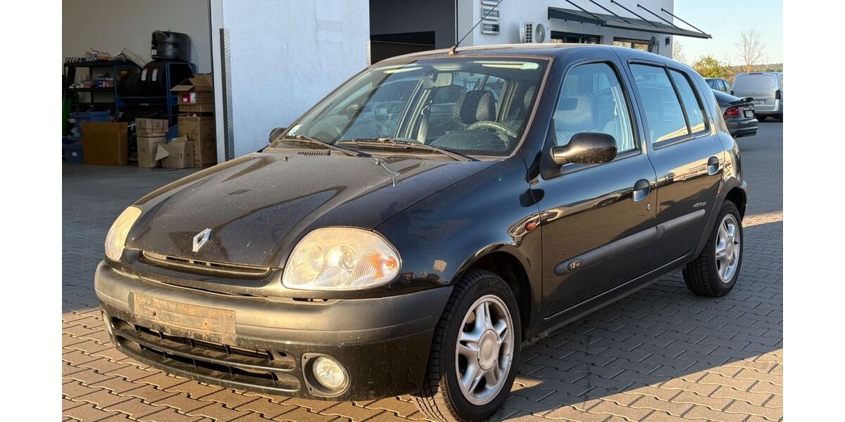 Renault Clio 243.000 km 1.199 &euro; Eichenzell 36124