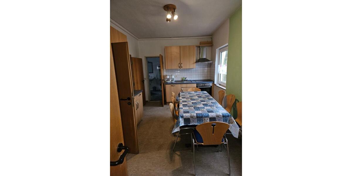 Etagenwohnung Hofbieber - 6 Zimmer, 990&euro; | Angebot:22518991