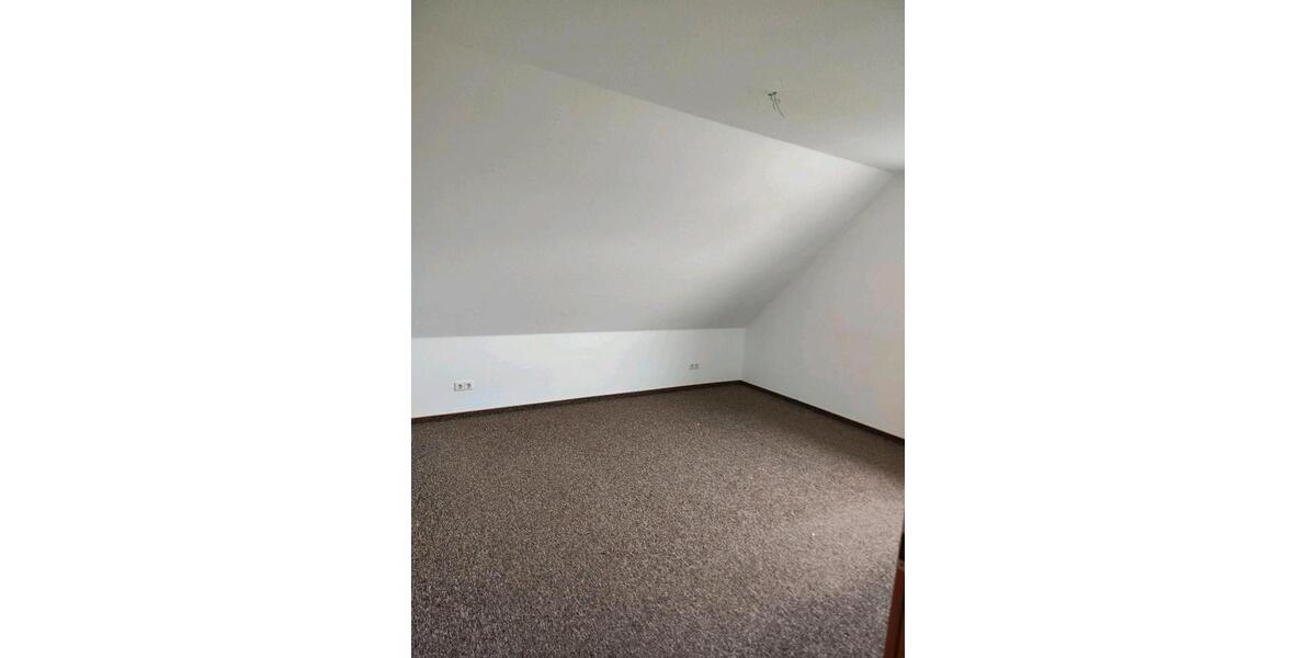 Etagenwohnung Lauterbach (Hessen) - 3 Zimmer, 86 m&sup2;, 750&euro; | Angebot:26056970