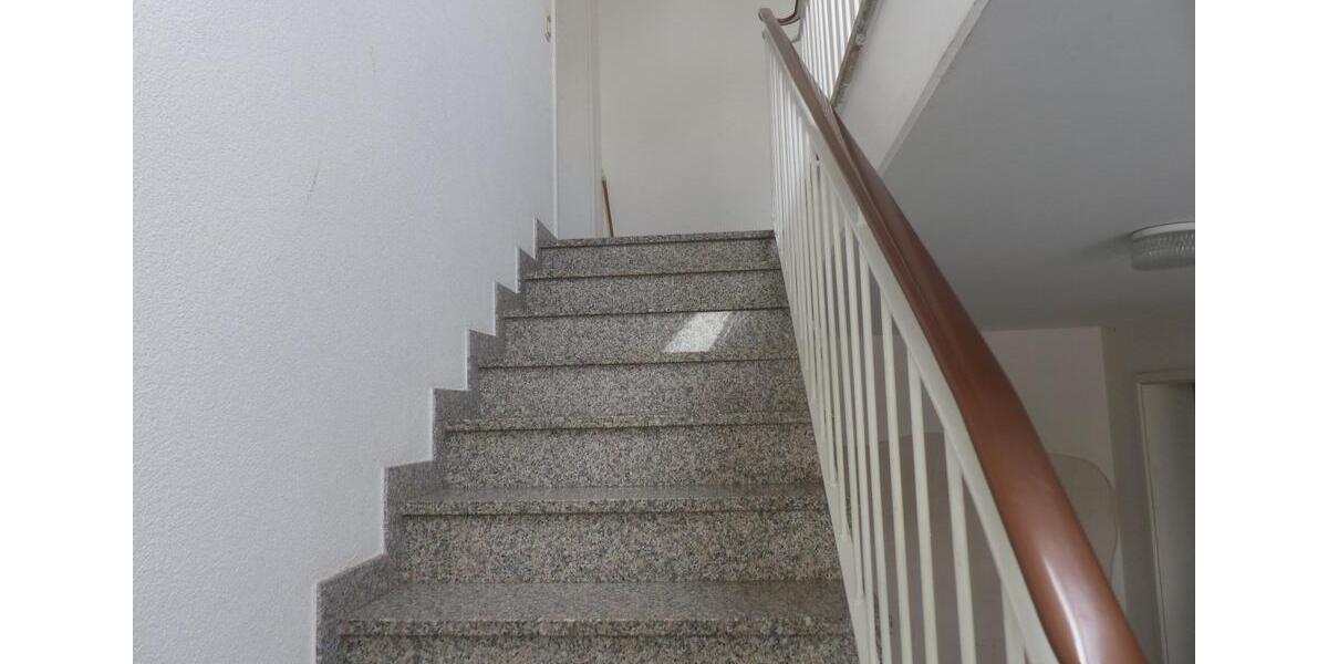 Dachgeschoßwohnung Schlitz - 2 Zimmer, 60 m&sup2;, 500&euro; | Angebot:26018268