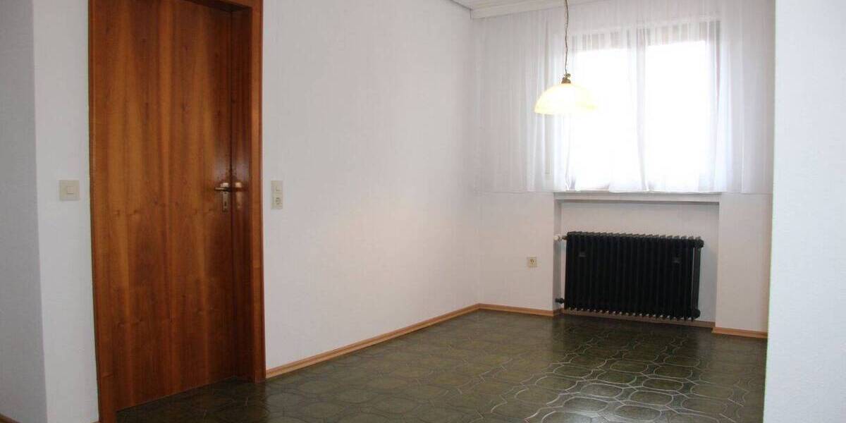 Mehrfamilienhaus, Wohnhaus Schlitz - 7 Zimmer, 240 m&sup2;, 325.000&euro; | Angebot:26204015