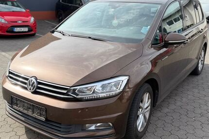 VW Touran 199.500 km 10.999 &euro; Fulda 36043
