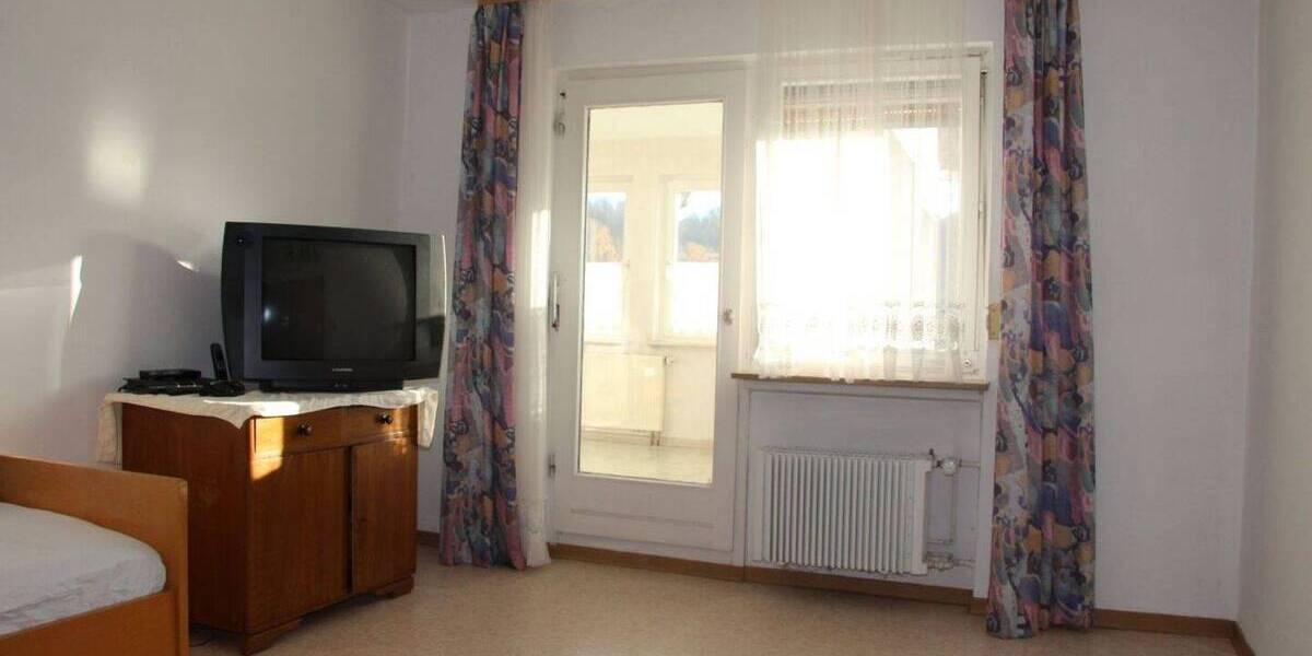 Mehrfamilienhaus, Wohnhaus Herbstein Rixfeld - 8 Zimmer, 190 m&sup2;, 169.000&euro; | Angebot:25746666