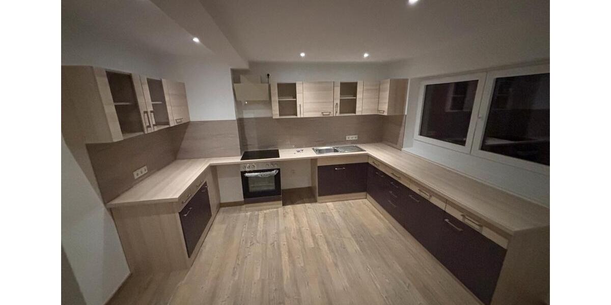 Dachgeschoßwohnung Burghaun - 5 Zimmer, 130 m&sup2;, 1.150&euro; | Angebot:25416520