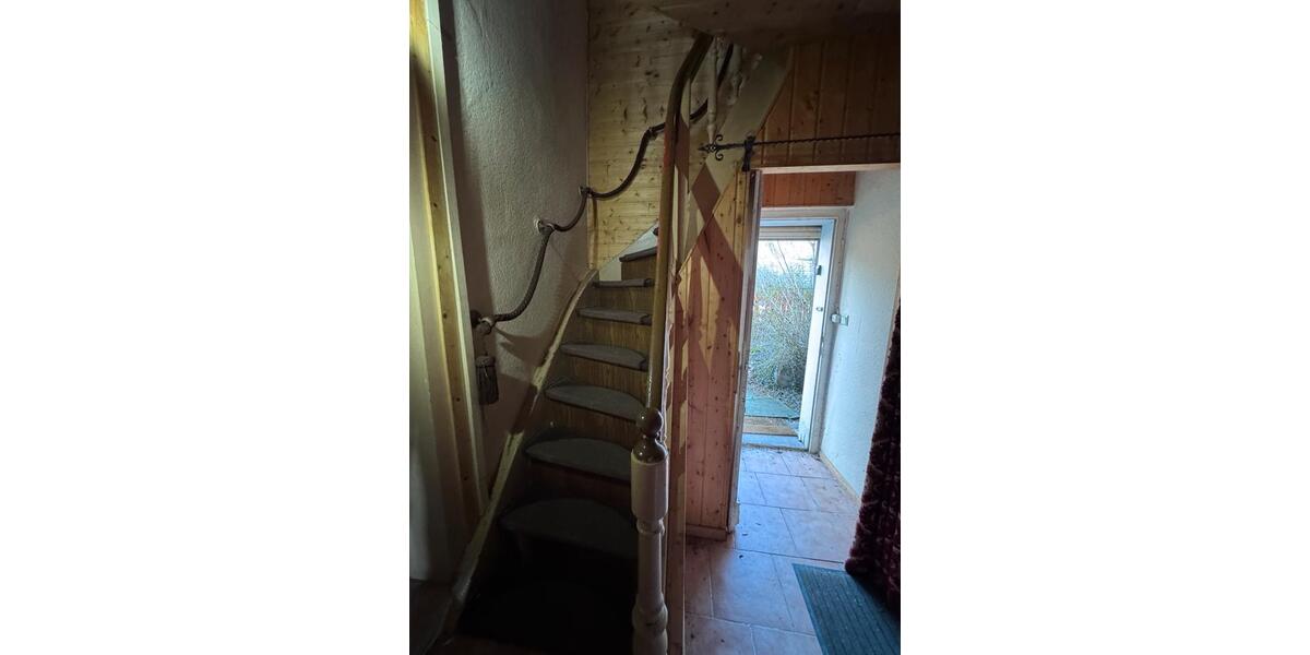 Einfamilienhaus Herbstein - 5 Zimmer, 100 m&sup2;, 85.000&euro; | Angebot:26295232