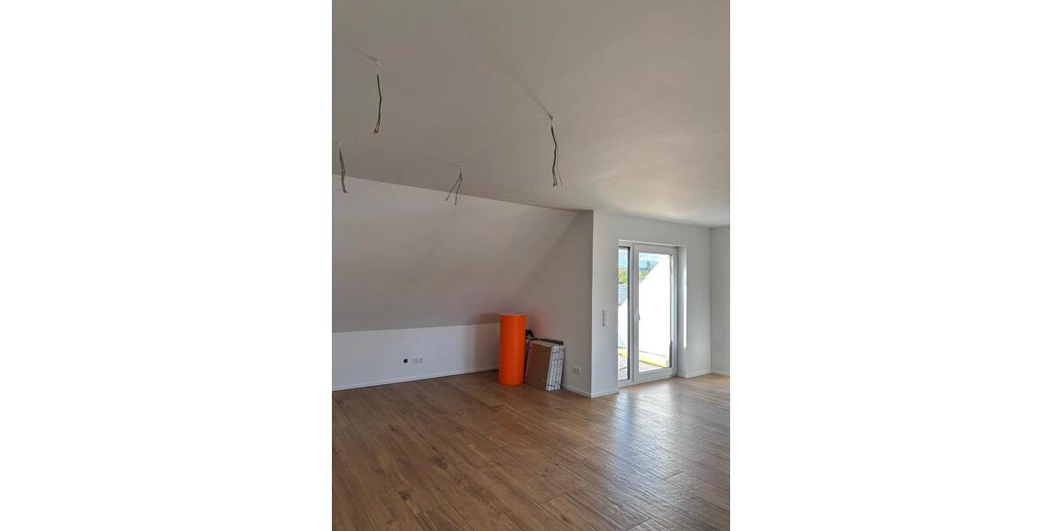 Dachgeschoßwohnung Künzell - 2 Zimmer, 75 m&sup2;, 289.999&euro; | Angebot:26246704