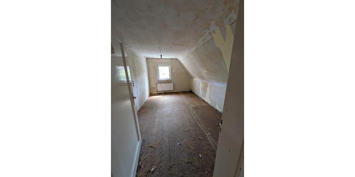 Einfamilienhaus Grebenhain - 8 Zimmer, 155 m&sup2;, 169.000&euro; | Angebot:26646083