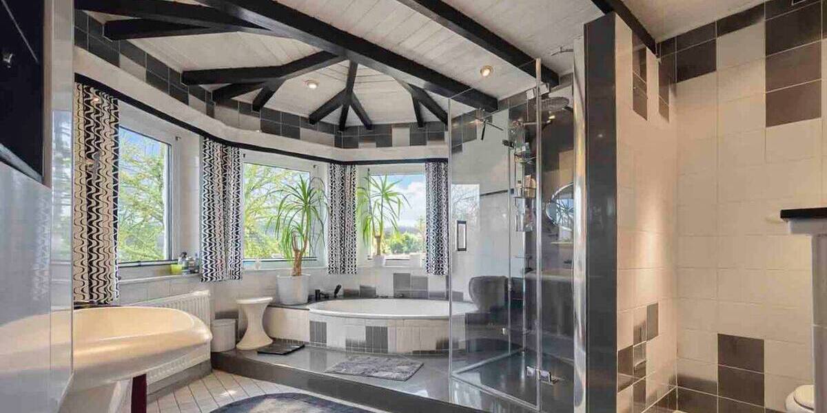 Einfamilienhaus Hosenfeld - 7 Zimmer, 569.000&euro; | Angebot:26081006