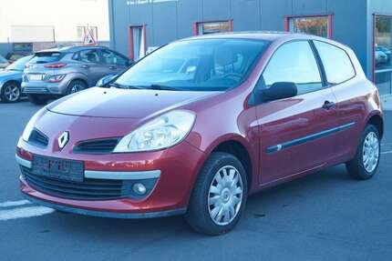 Renault Clio 183.600 km 1.490 &euro; Künzell 36093
