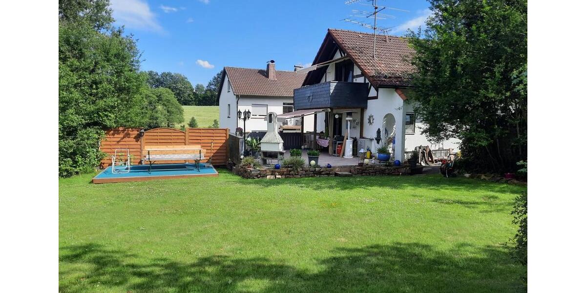 Einfamilienhaus Hosenfeld - 5 Zimmer, 210 m&sup2;, 325.000&euro; | Angebot:22211348