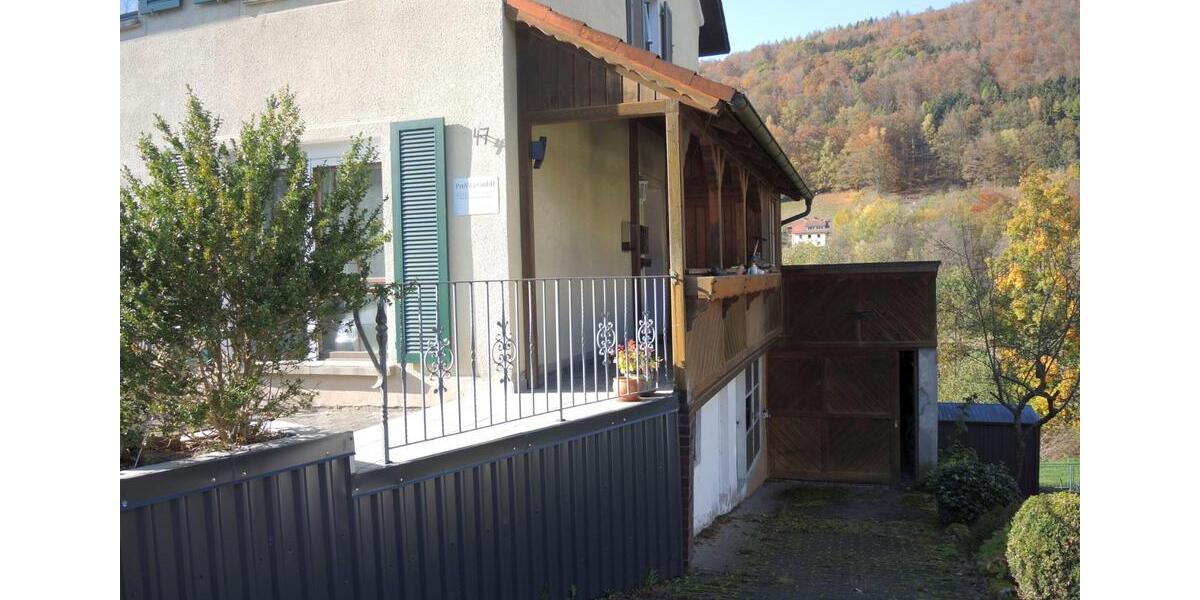 Einfamilienhaus Riedenberg - 8 Zimmer, 185 m&sup2;, 175.000&euro; | Angebot:25589668