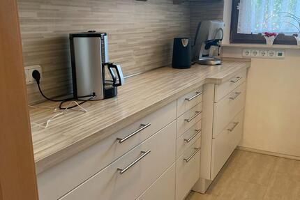 Haus Petersberg - 8 Zimmer, 220 m&sup2;, 2.600&euro; | Angebot:26239160