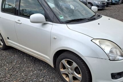 Suzuki Swift 252.000 km 1.999 &euro; Eichenzell 36124