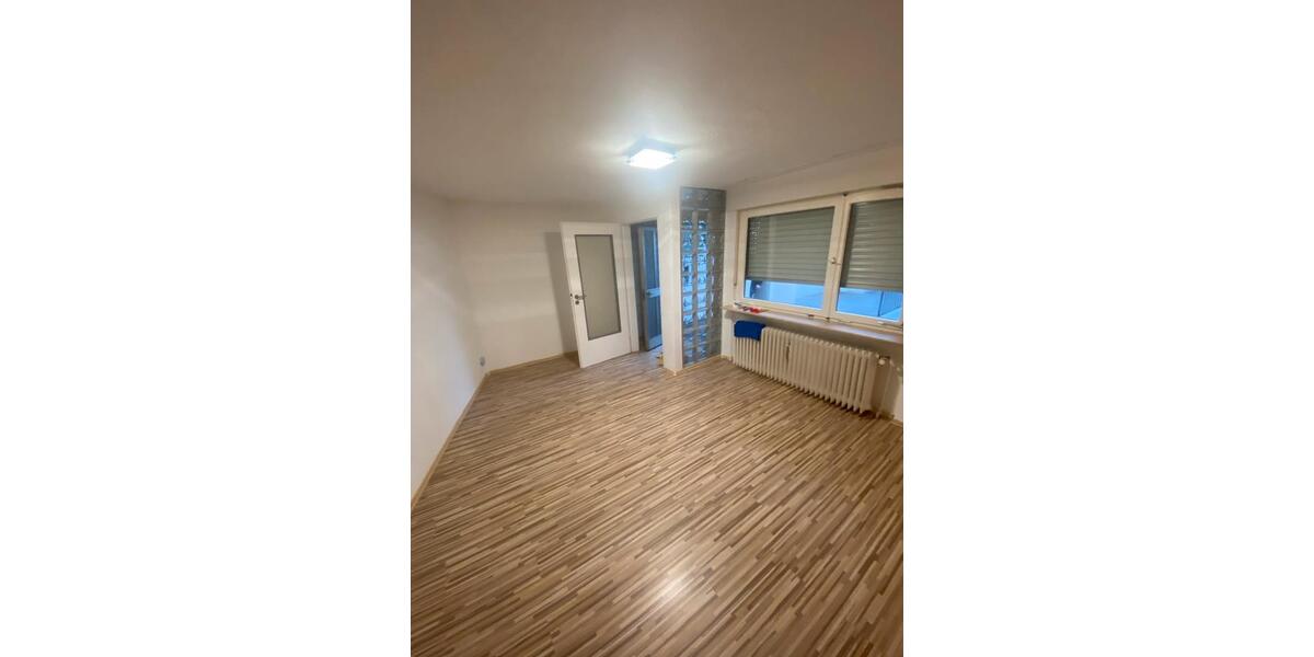 Etagenwohnung Petersberg - 1 Zimmer, 21 m&sup2;, 260&euro; | Angebot:26048036