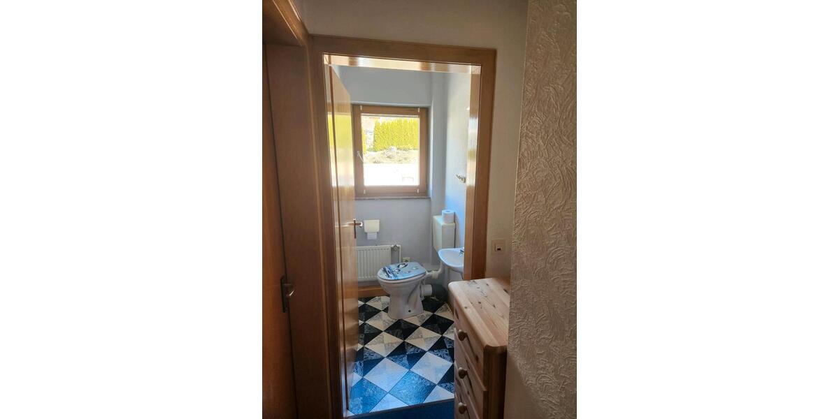 Einfamilienhaus Eiterfeld - 7 Zimmer, 140 m&sup2;, 215.000&euro; | Angebot:26725441
