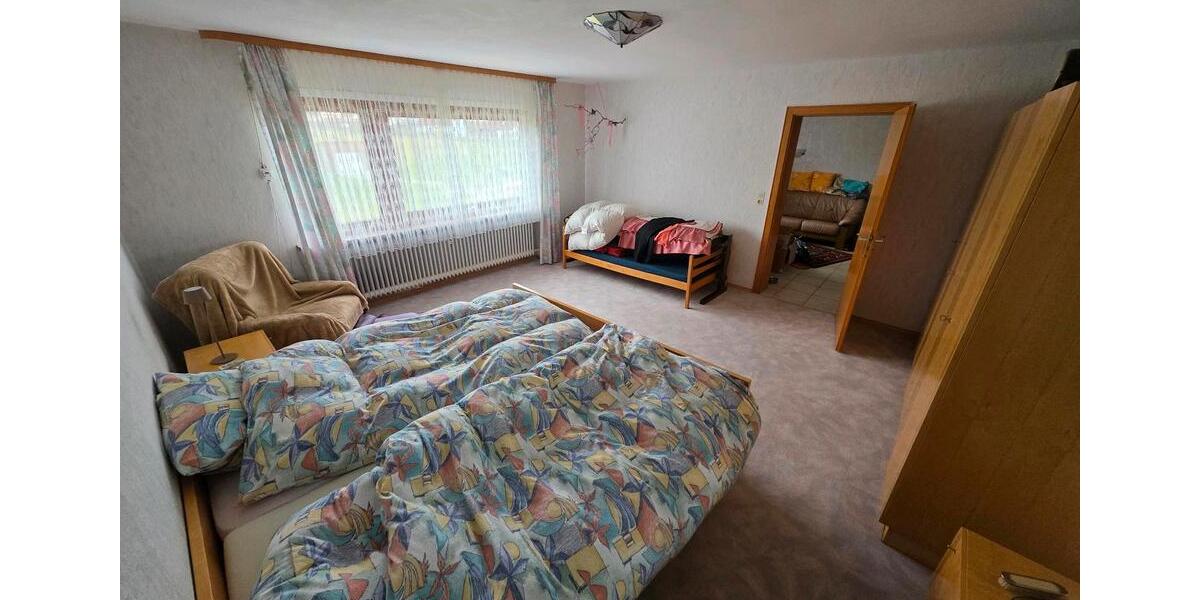 Mehrfamilienhaus, Wohnhaus Großenlüder - 13 Zimmer, 250 m&sup2;, 450.000&euro; | Angebot:26176843