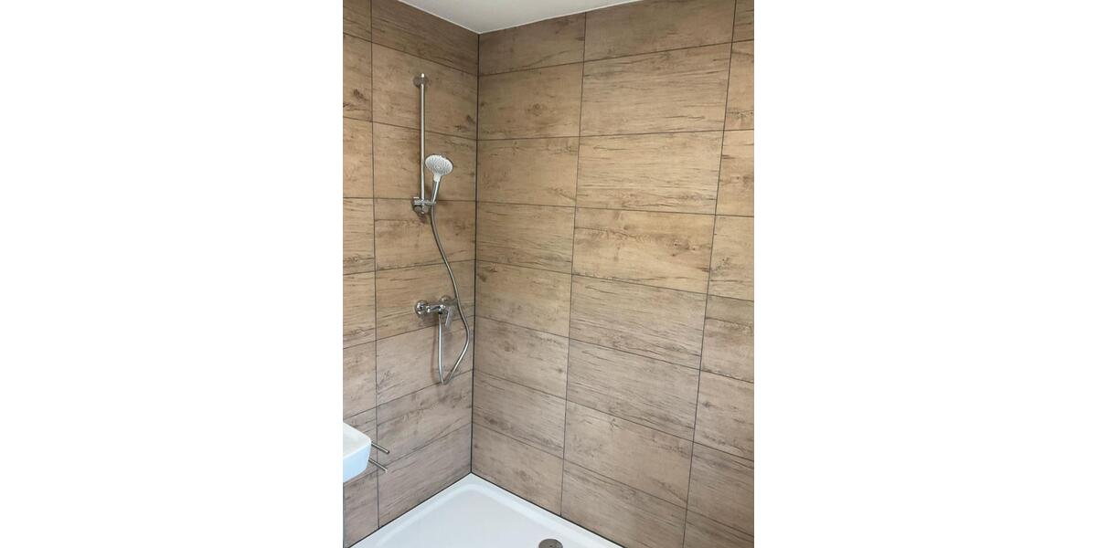 Dachgeschoßwohnung Fulda - 5 Zimmer, 75 m&sup2;, 350&euro; | Angebot:25340890