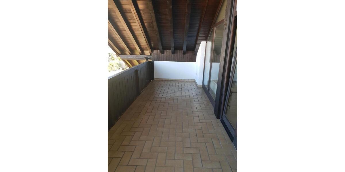 Dachgeschoßwohnung Künzell - 2 Zimmer, 98 m&sup2;, 900&euro; | Angebot:25403298