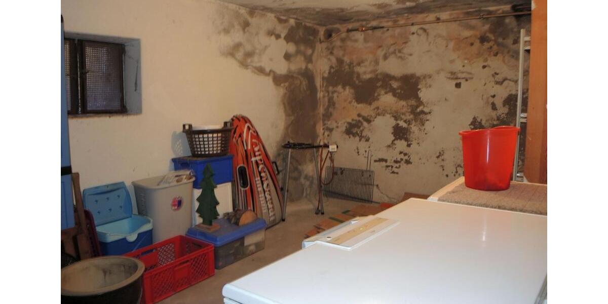 Einfamilienhaus Riedenberg - 8 Zimmer, 185 m&sup2;, 175.000&euro; | Angebot:25589668