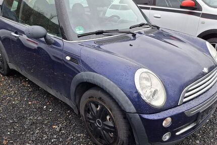 Mini ONE 173.000 km 2.699 &euro; Eichenzell 36124
