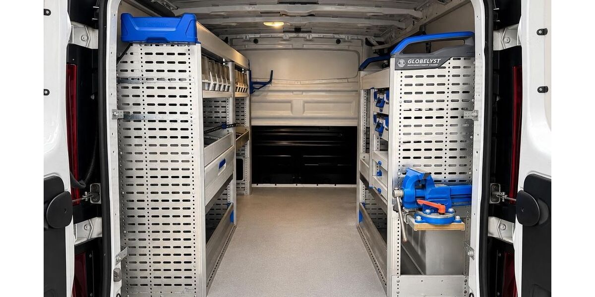 Opel Vivaro 102.000 km 14.480 &euro; Eichenzell 36124