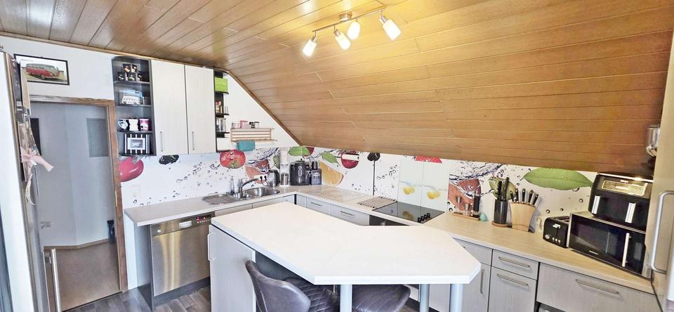 Dachgeschoßwohnung Freiensteinau - 4 Zimmer, 103 m&sup2;, 640&euro; | Angebot:26004731