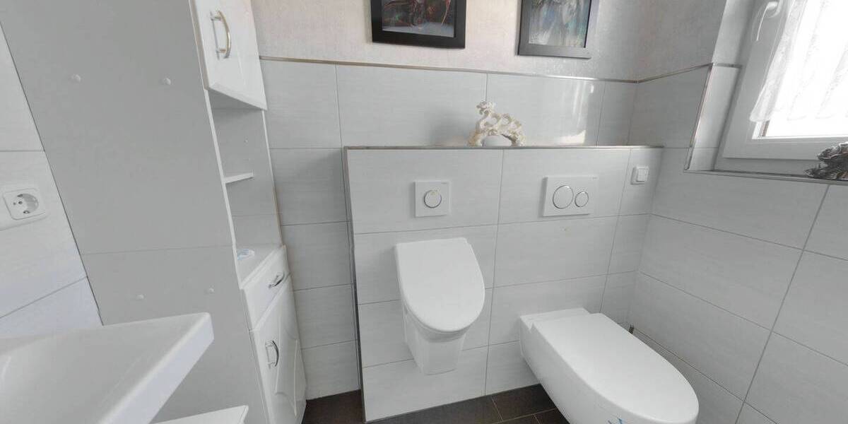 Einfamilienhaus Niederaula - 3 Zimmer, 130 m&sup2;, 369.000&euro; | Angebot:25983127