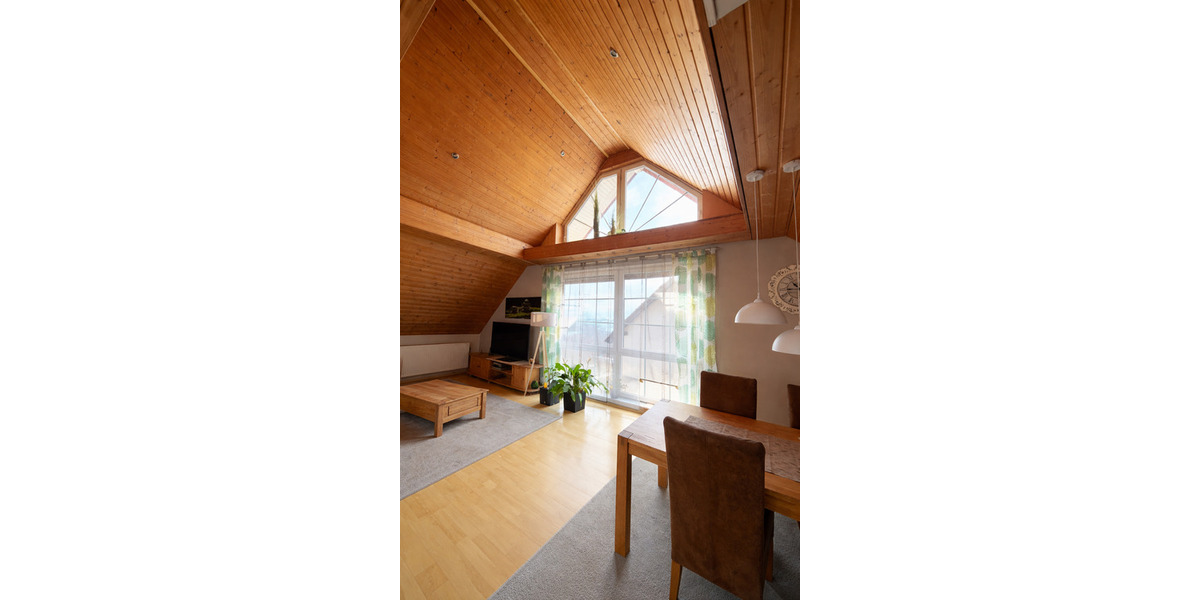 Einfamilienhaus Eiterfeld Arzell - 8 Zimmer, 220 m&sup2;, 339.000&euro; | Angebot:25726366