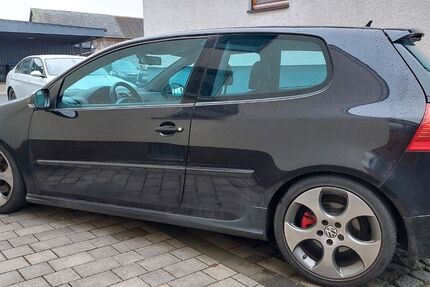 VW Golf 246.740 km 3.300 &euro; Künzell 36093