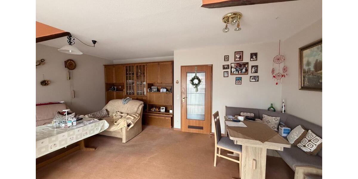 Dachgeschoßwohnung Petersberg - 3 Zimmer, 74 m&sup2;, 229.000&euro; | Angebot:25944122